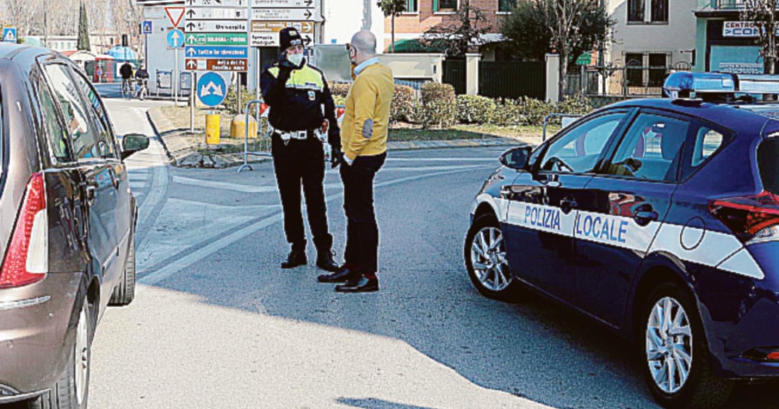 Pm10 ai minimi, ma stop alle auto