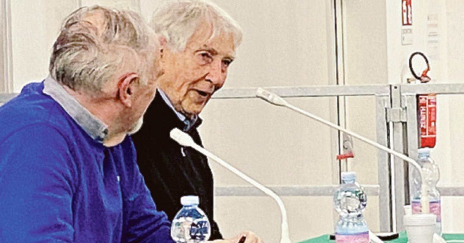 Corrado Augias incanta il Forum