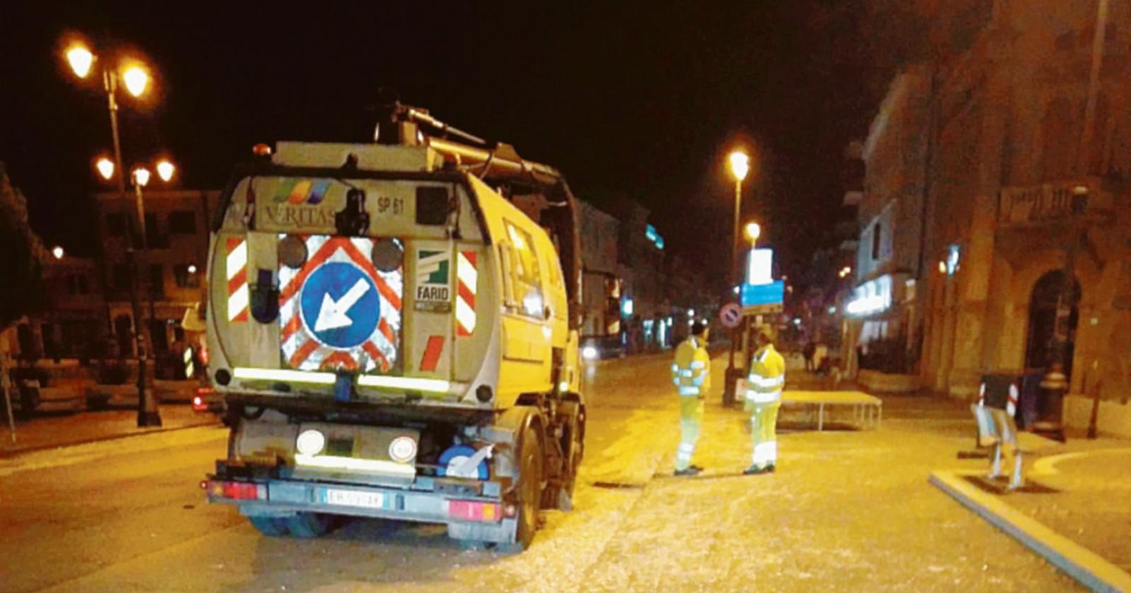Dopo il carnevale, centro città tirato subito a lucido 
