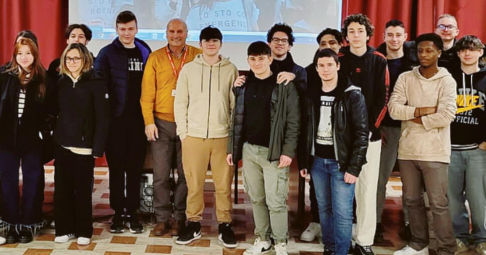 Il Levi incontra Emergency