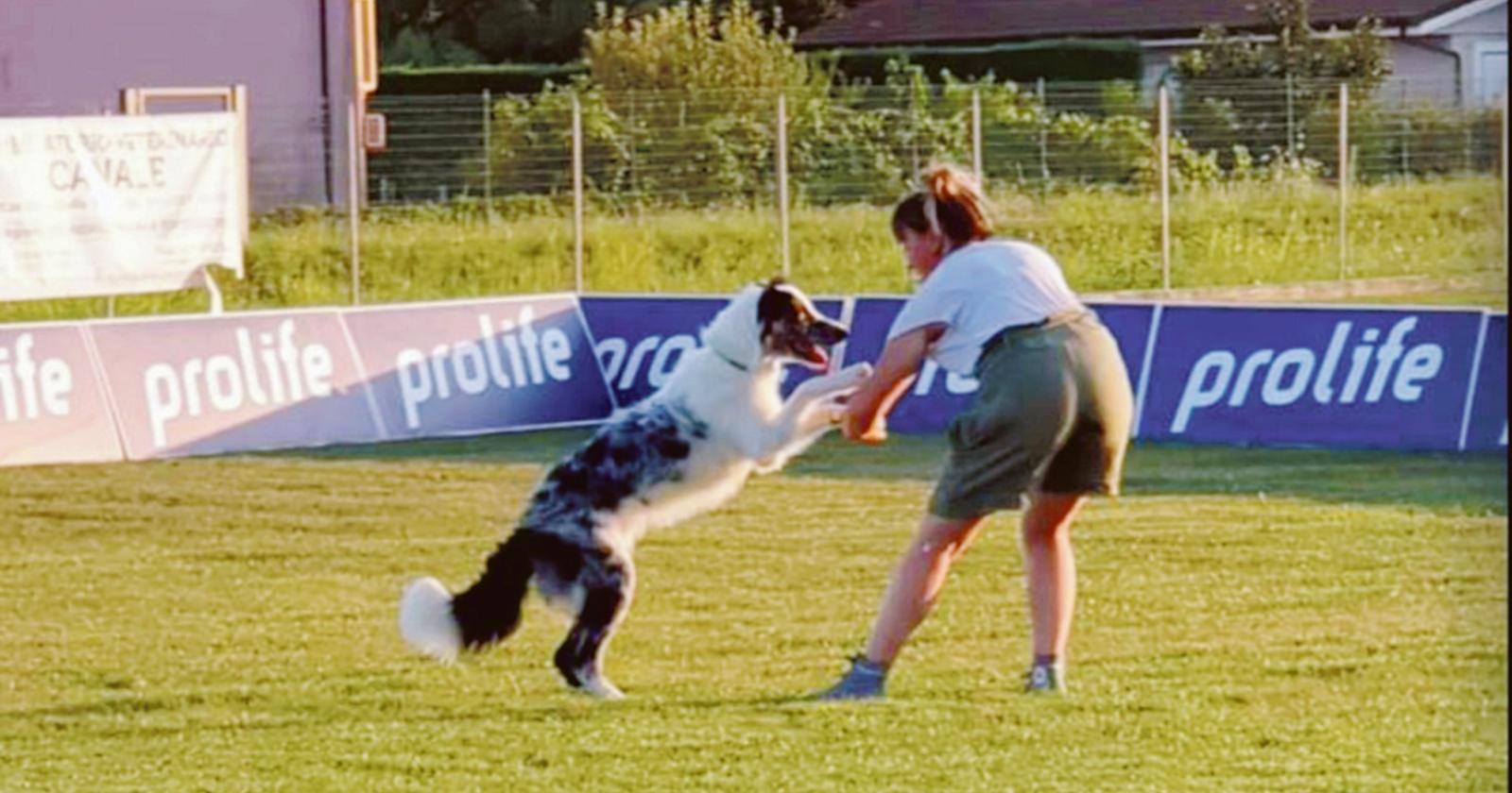 Cane e uomo in gara, assieme