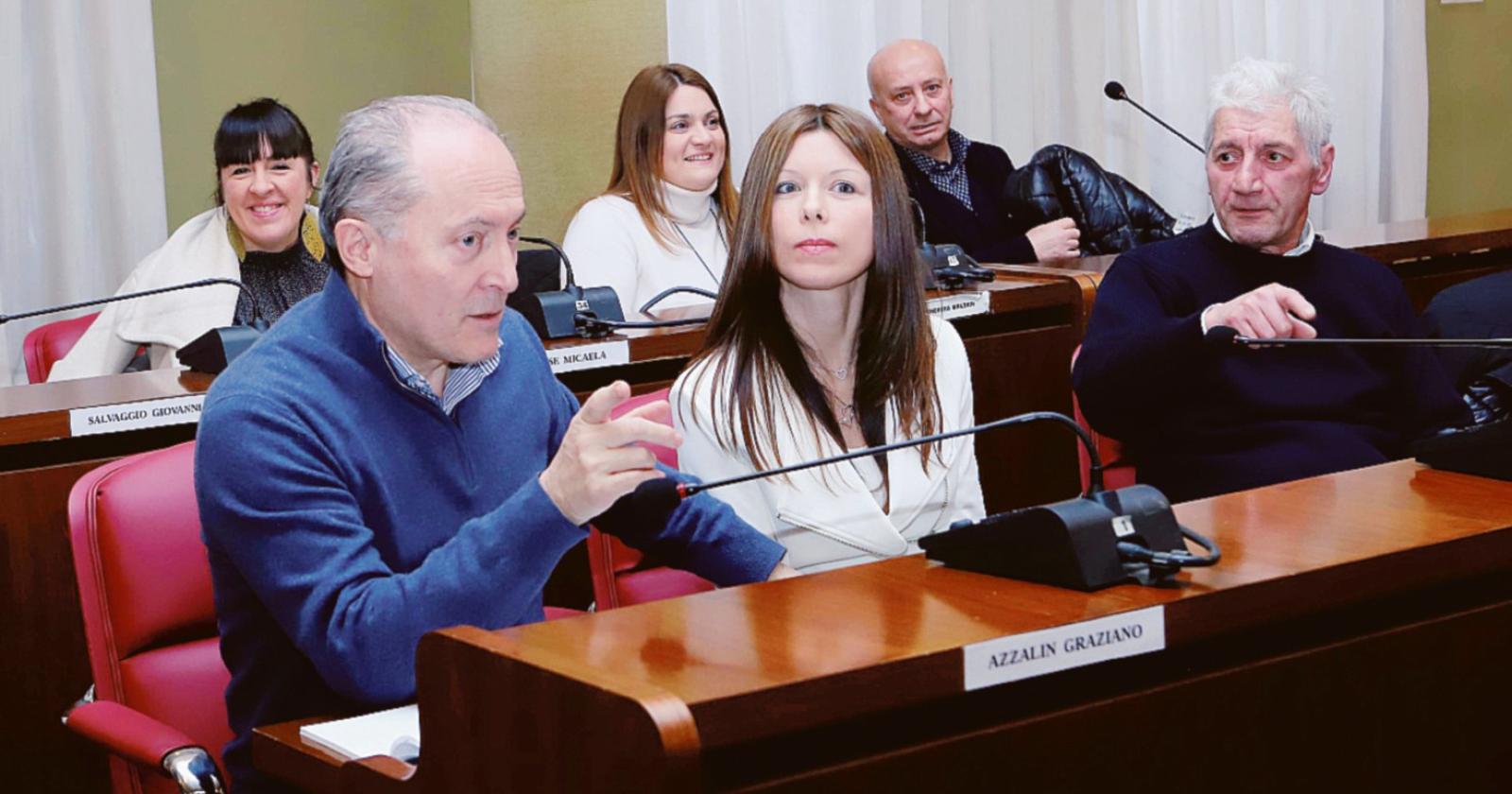Delirio Urbanistica, zero permessi: assessore contro dirigente