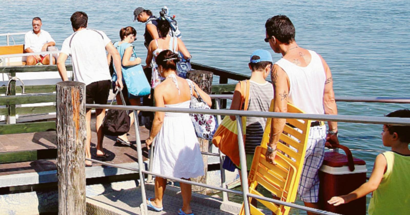 Servizio traghetto, da oggi si parte