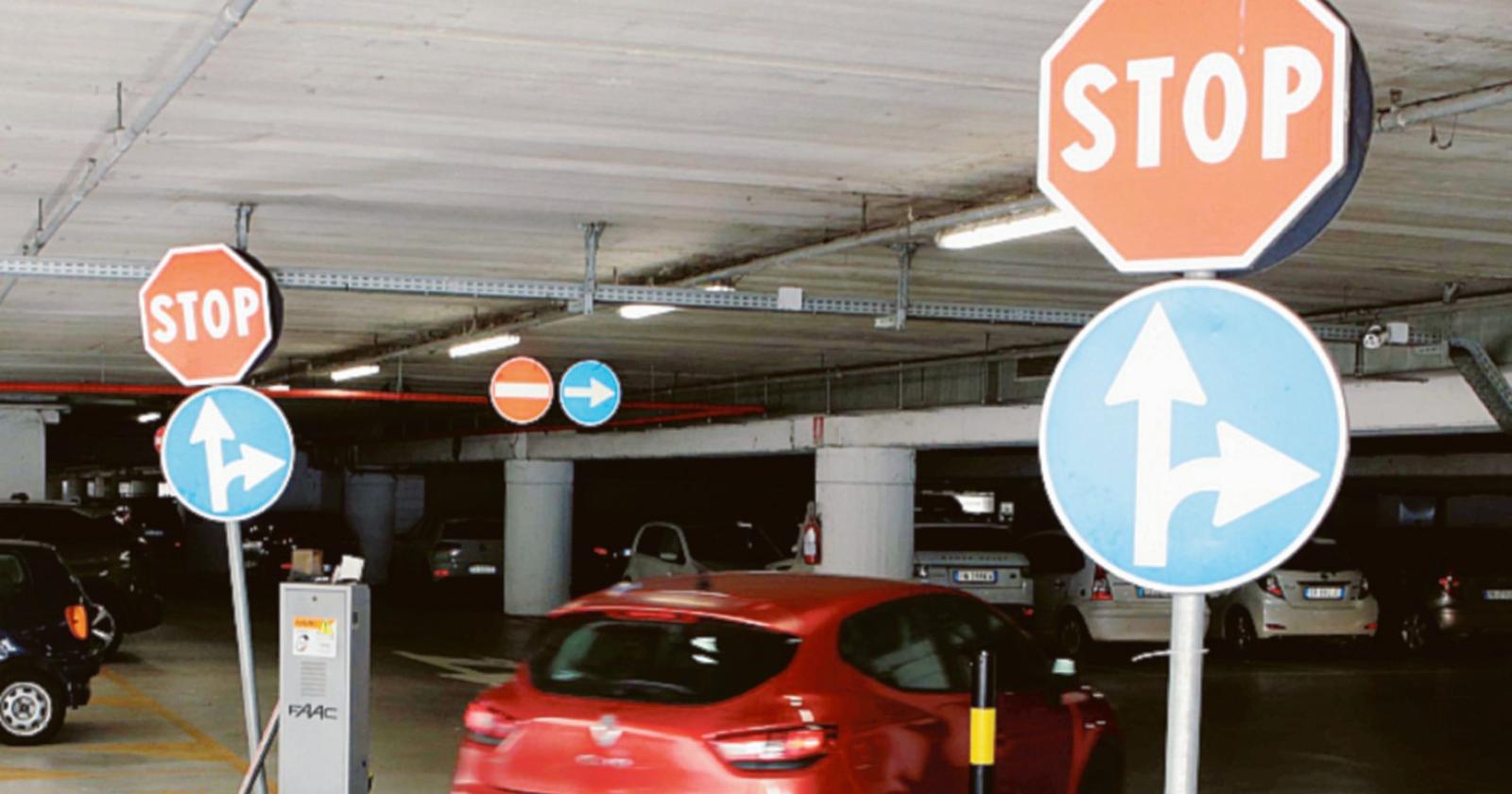 Parcheggio all’ex centro Le Torri