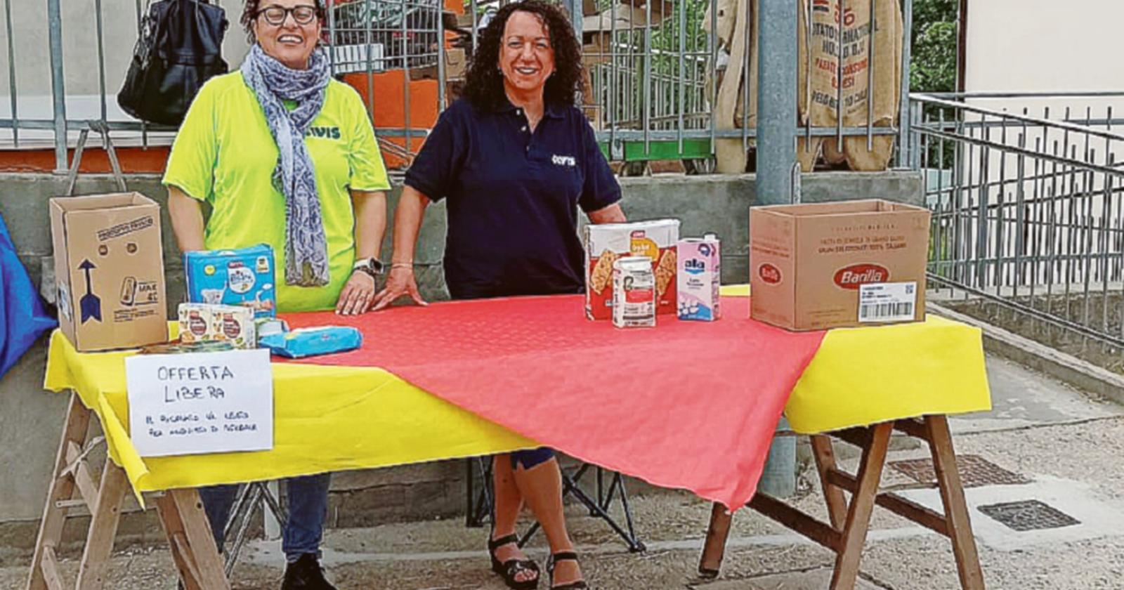 I giovani in piazza per raccogliere fondi per l’Emilia Romagna