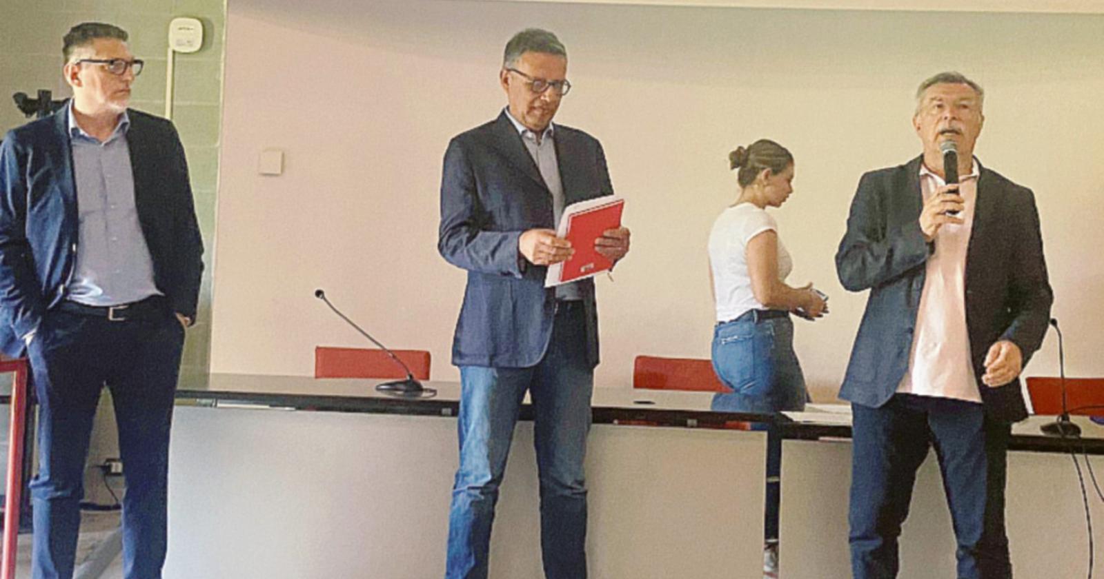 Gli studenti a lezione di sicurezza stradale