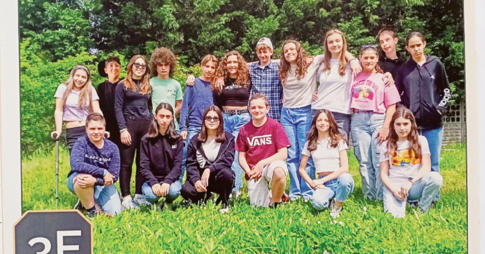 L’idea: annuario scolastico stile college