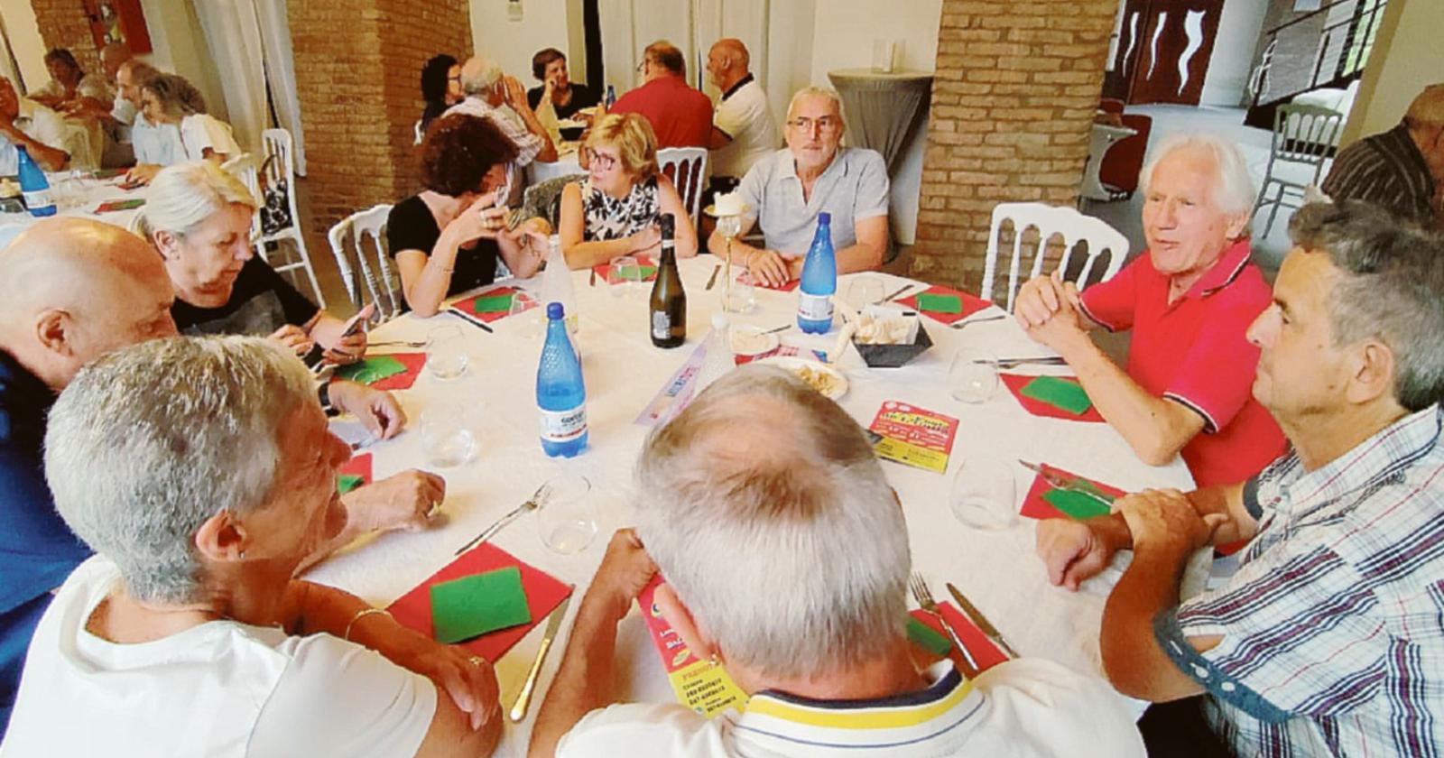 Tutti a tavola per la libert&agrave;