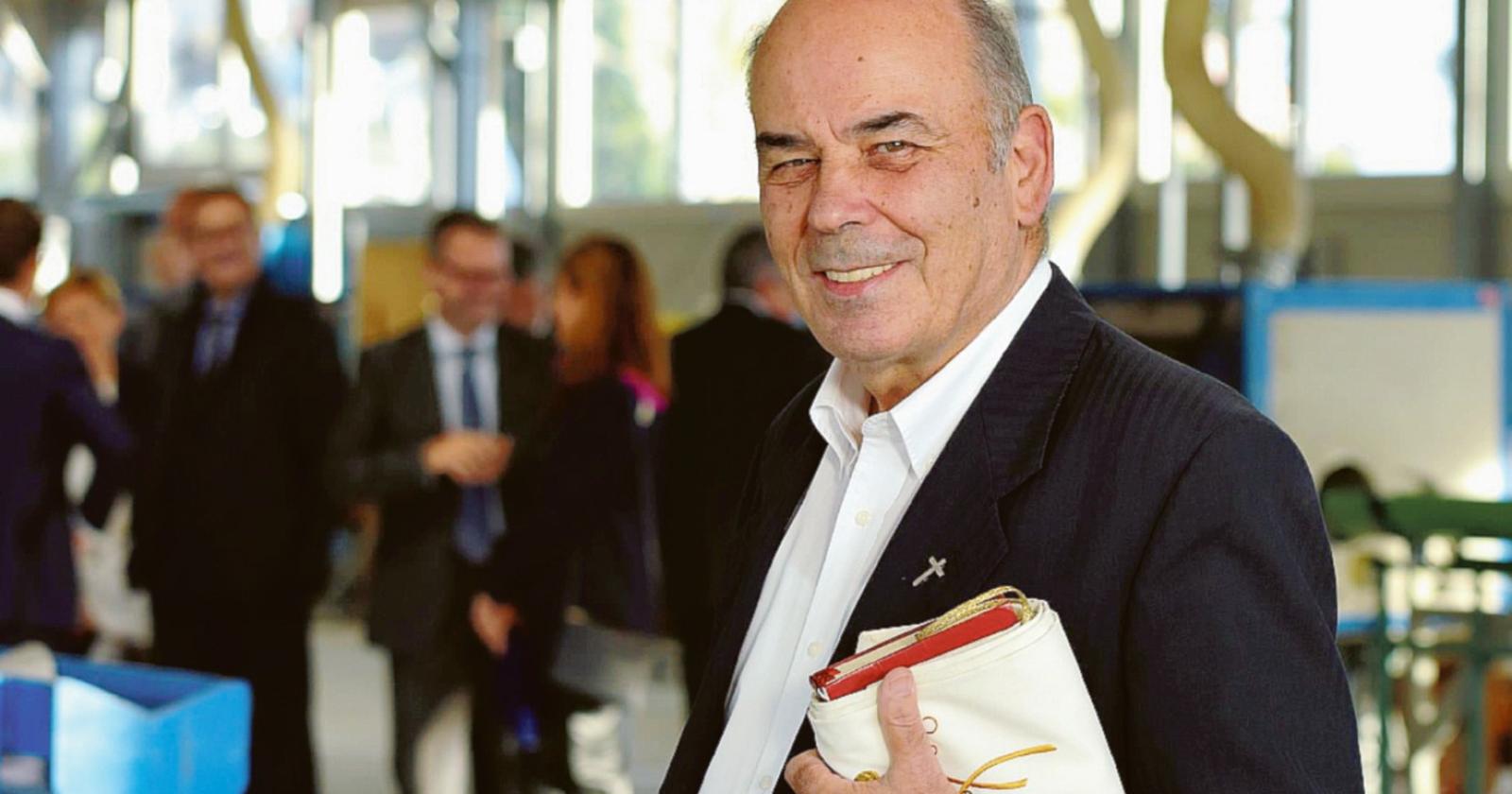 Don Giorgio saluta la comunità