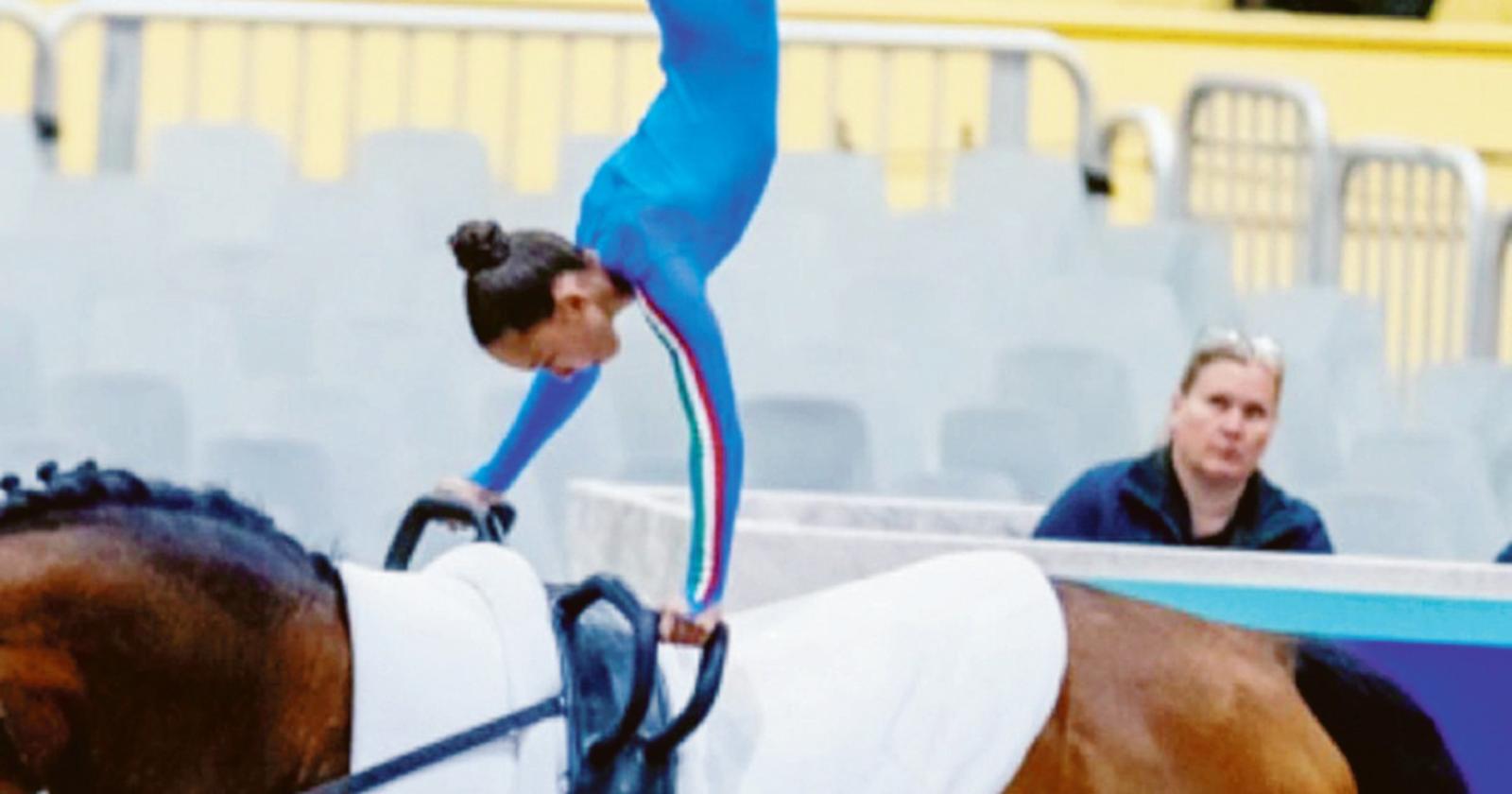 Volteggi equestri da medaglie