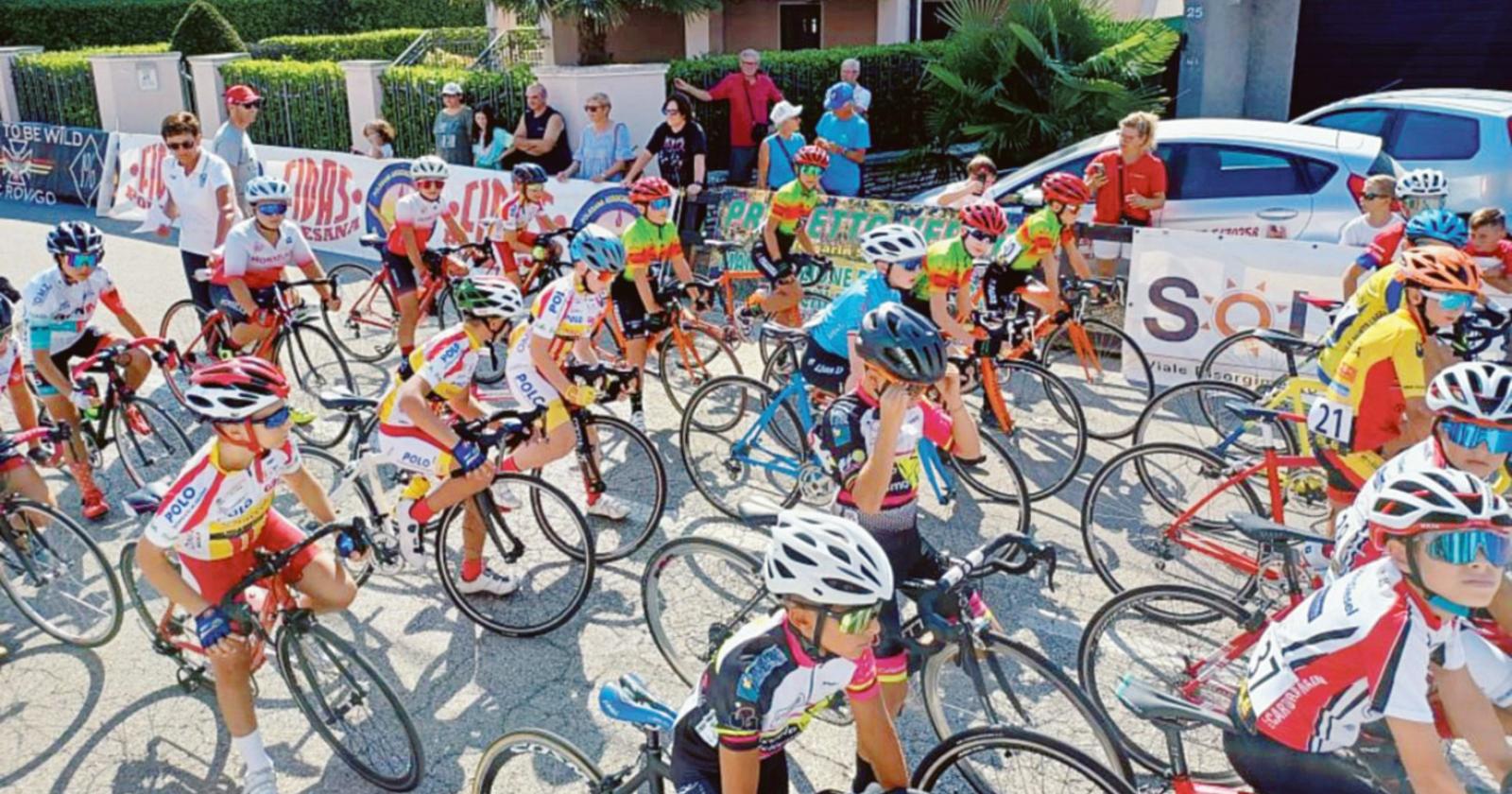 Tutti in bici per le vie del centro