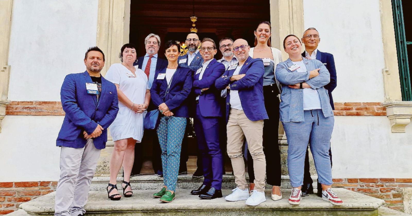 Il business entra a... Palazzo