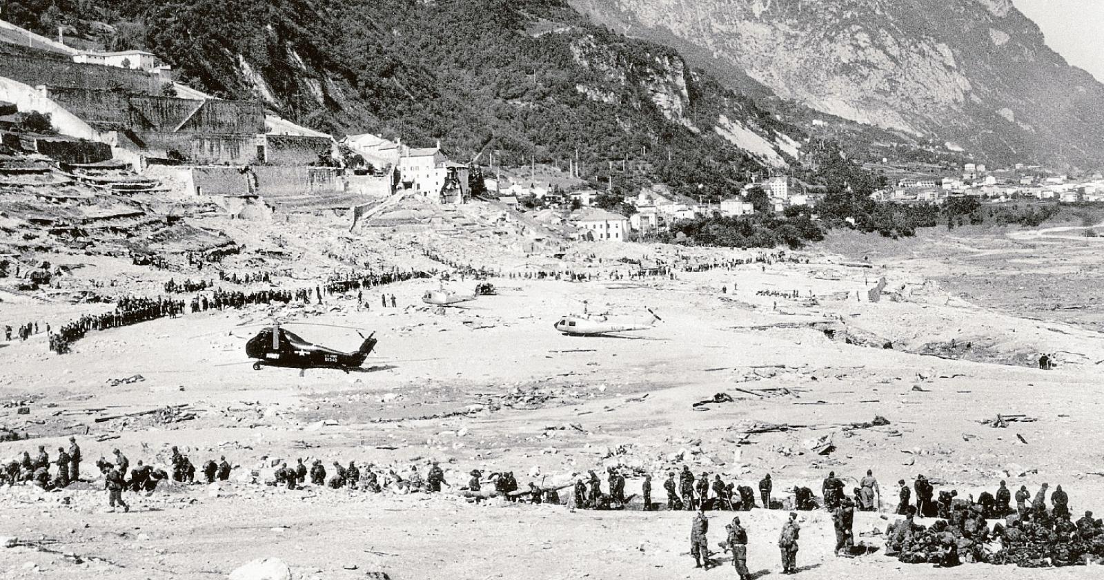 "Un deserto di fango e una mano che spuntava"