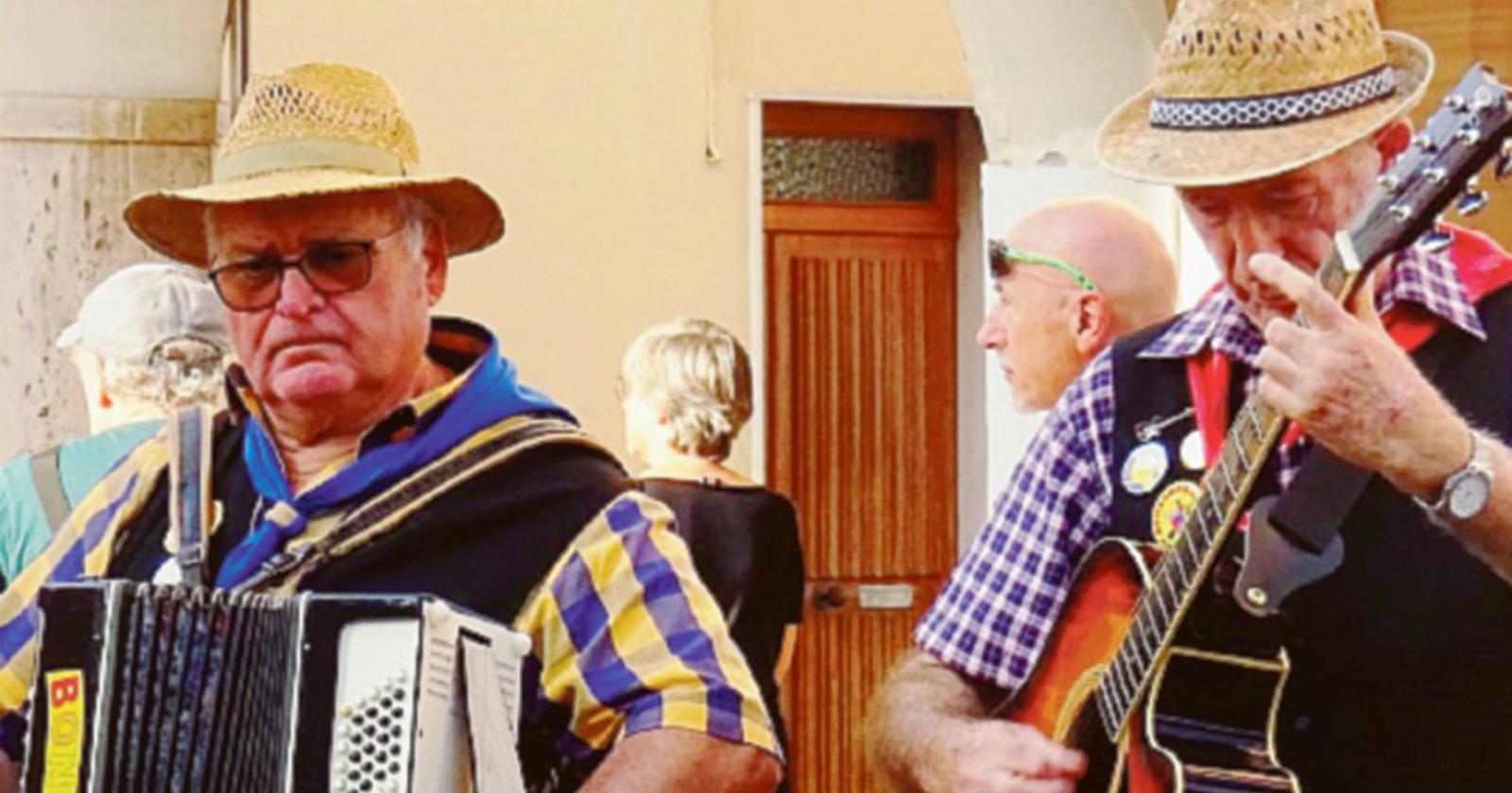 Le ragazze di Antonella Pavan a “Canti di pace e speranza”