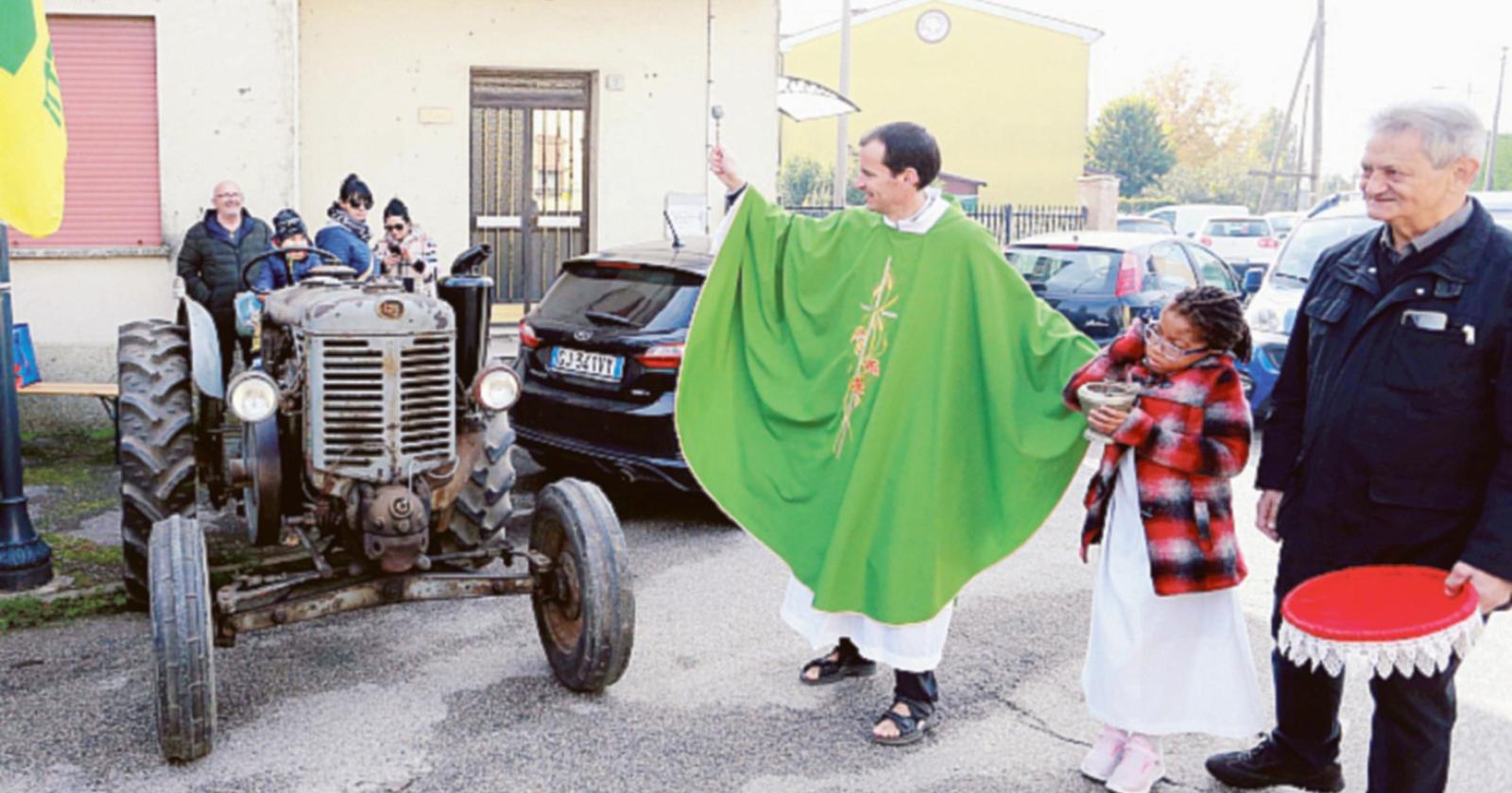 La benedizione per i trattori