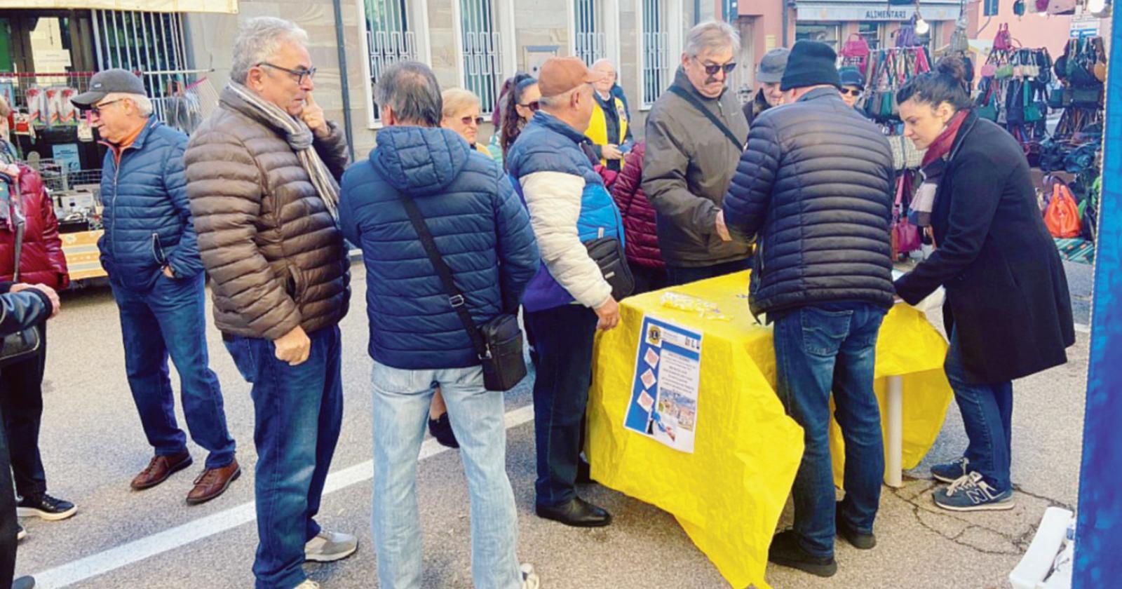 Alla fiera si misura anche la glicemia