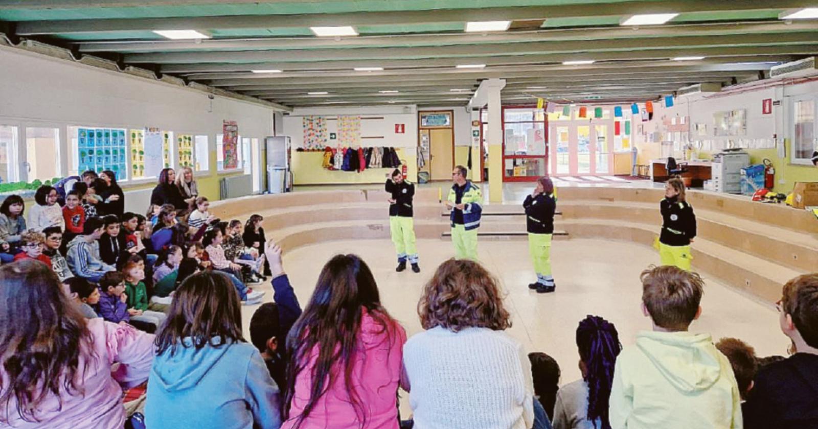 Evacuata la scuola, ma è un test