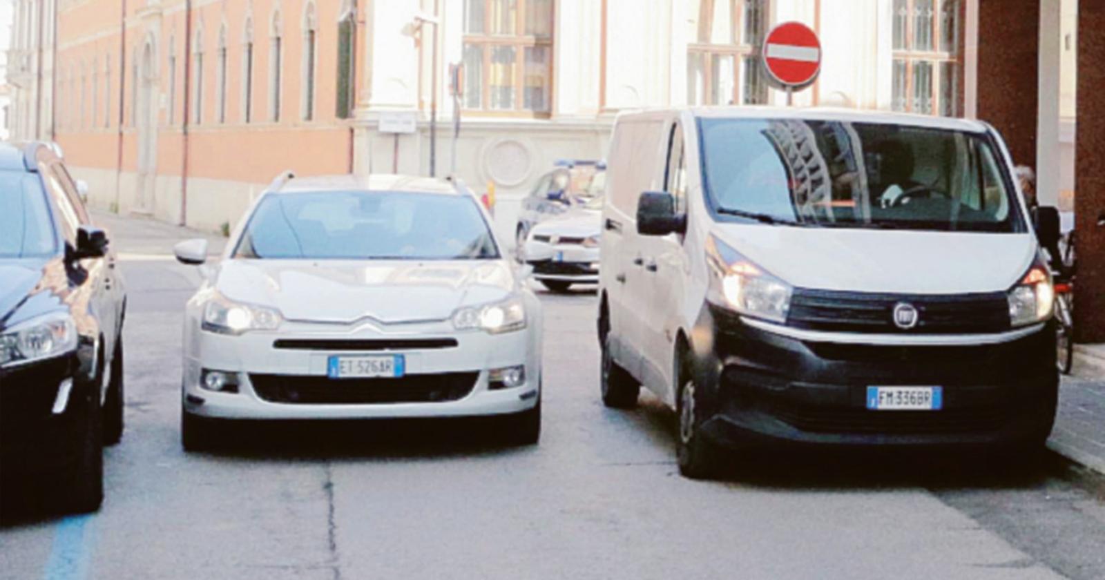 Più Ztl e limiti, ma gradualmente