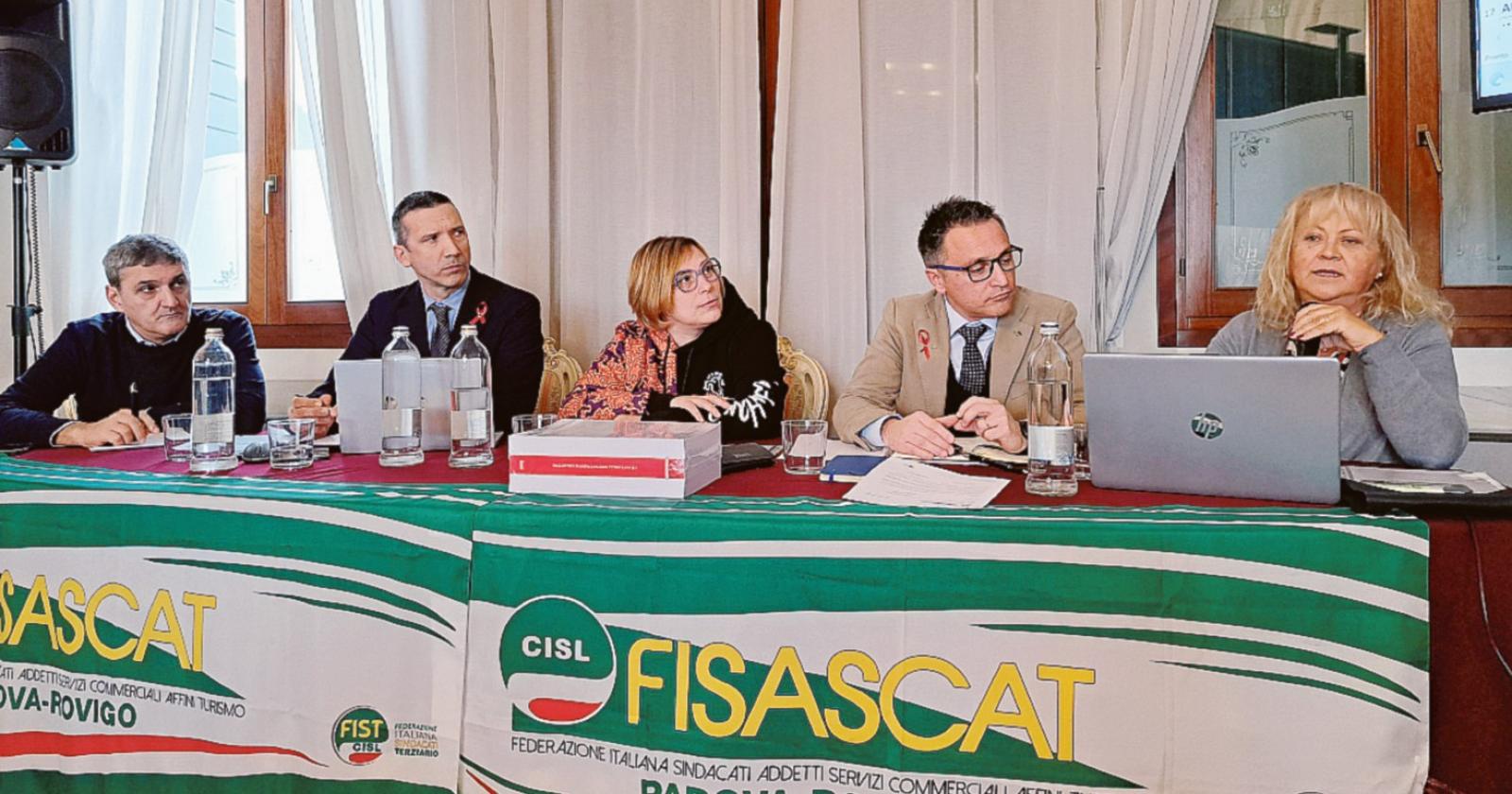 “Io, bloccata da 4 uomini in strada”