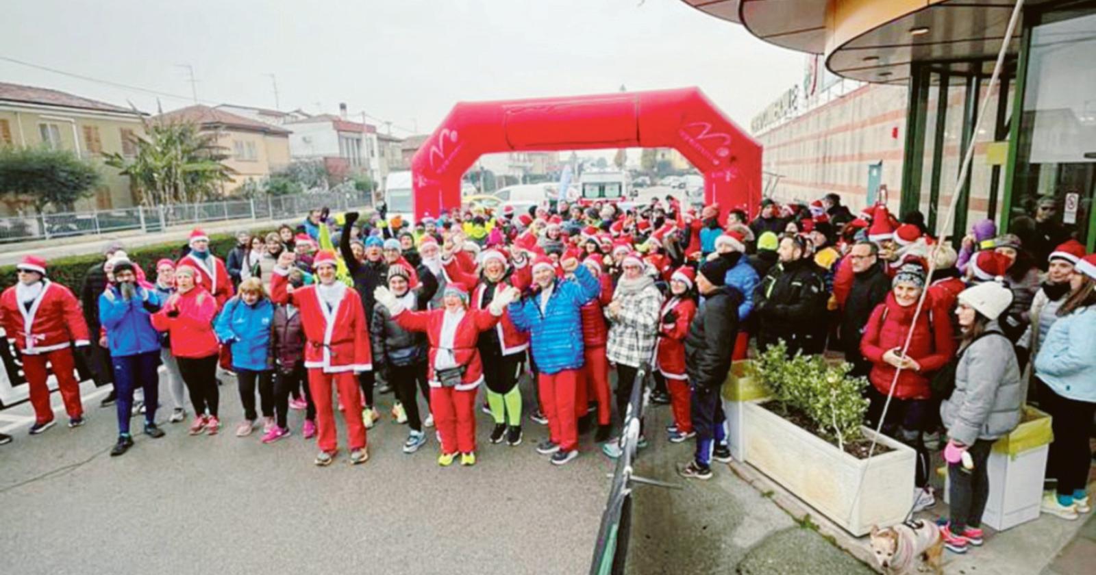 I Babbi Natale invadono il centro