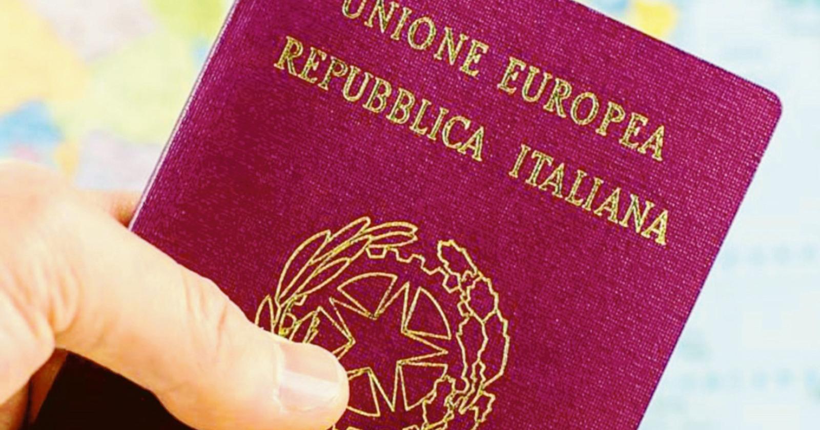 Passaporto, aperture straordinarie