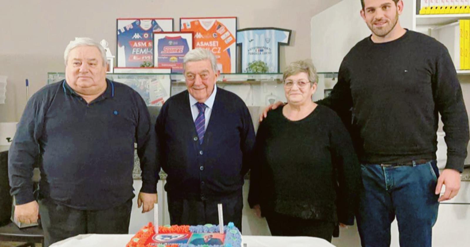 “Tanti auguri presidente!”
