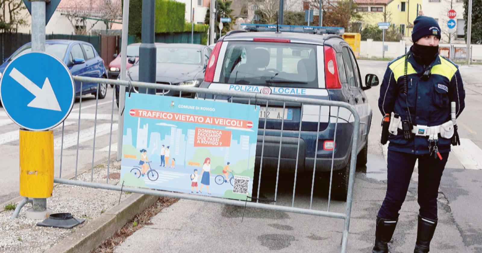 Domenica centro chiuso alle auto
