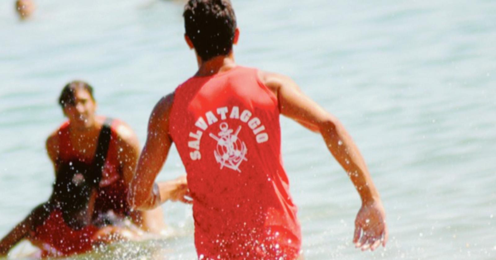 Allarme bagnini: le spiagge venete rischiano di restare senza assistenza