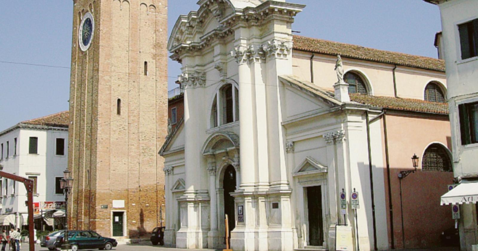 Rubato l’oro rosso dalla chiesa