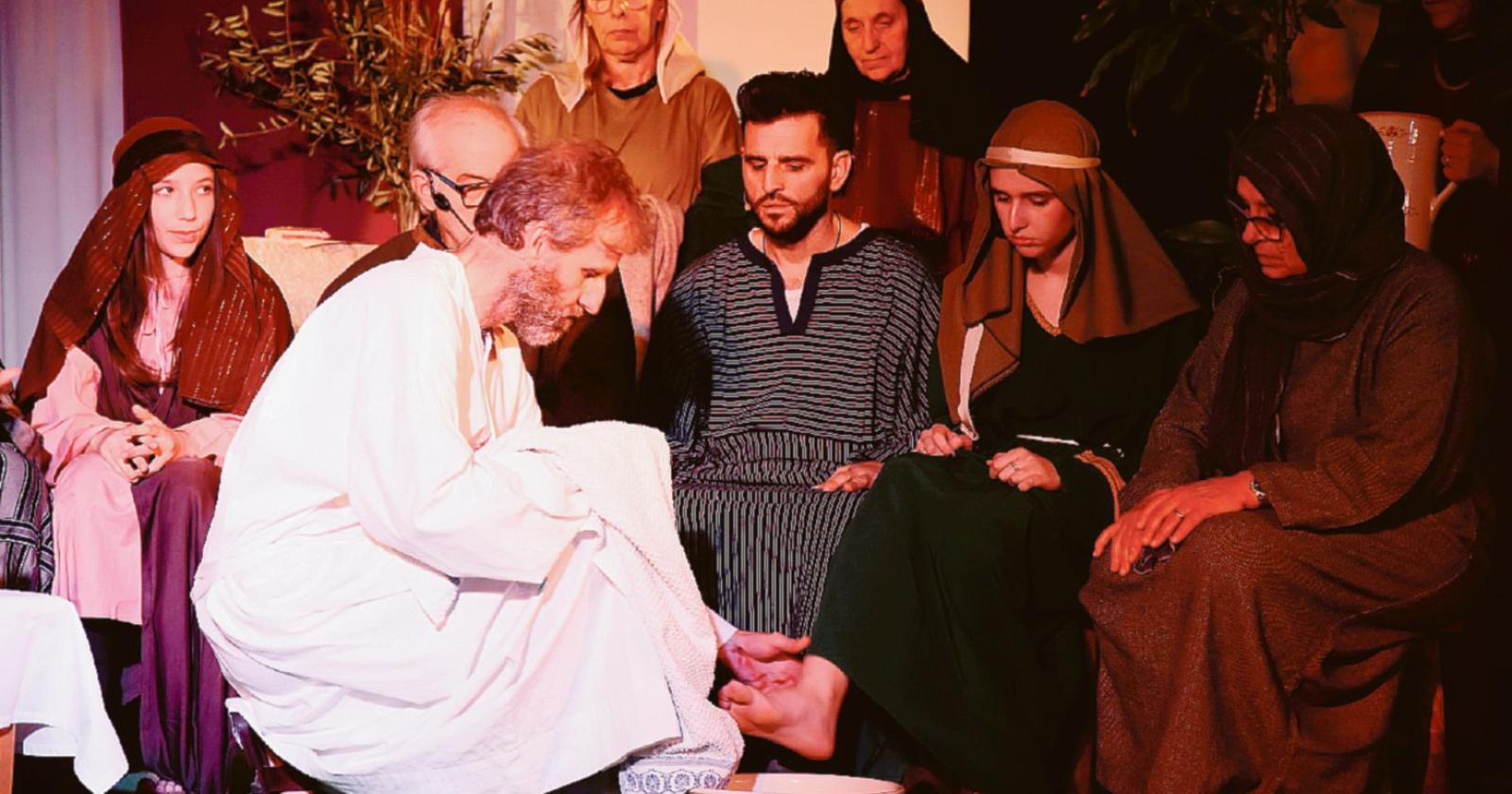 Via Crucis tra fede e riflessione