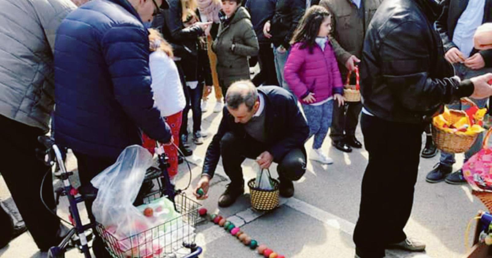 Il paese si anima nel giorno di Pasqua