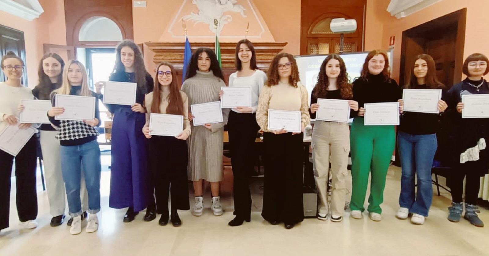 Borsa di studio per 40 studenti