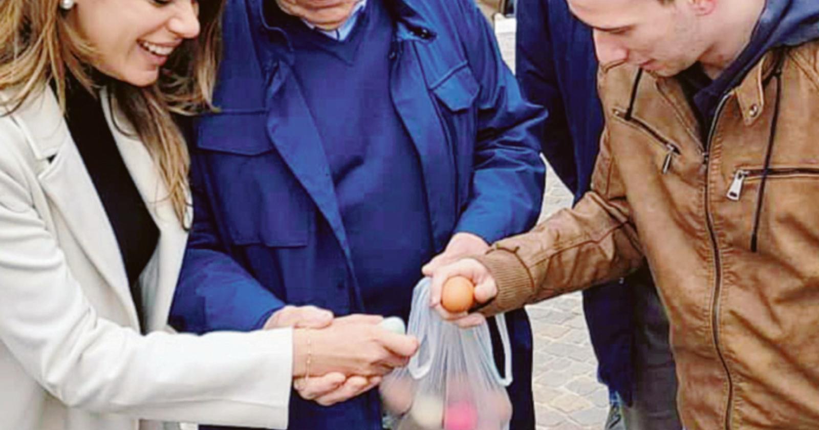 “Battaglia” a colpi di... uova