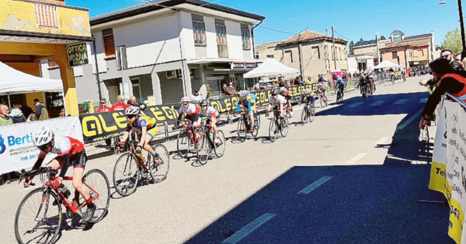 Oggi la corsa ciclistica in città