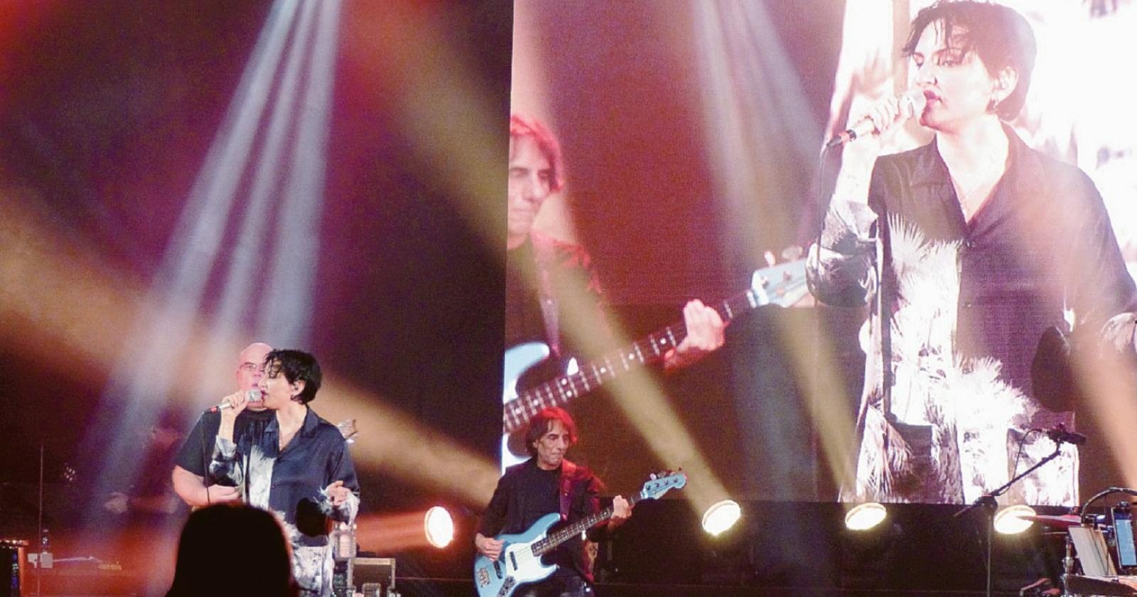 Arisa infiamma il palco dell’Isola