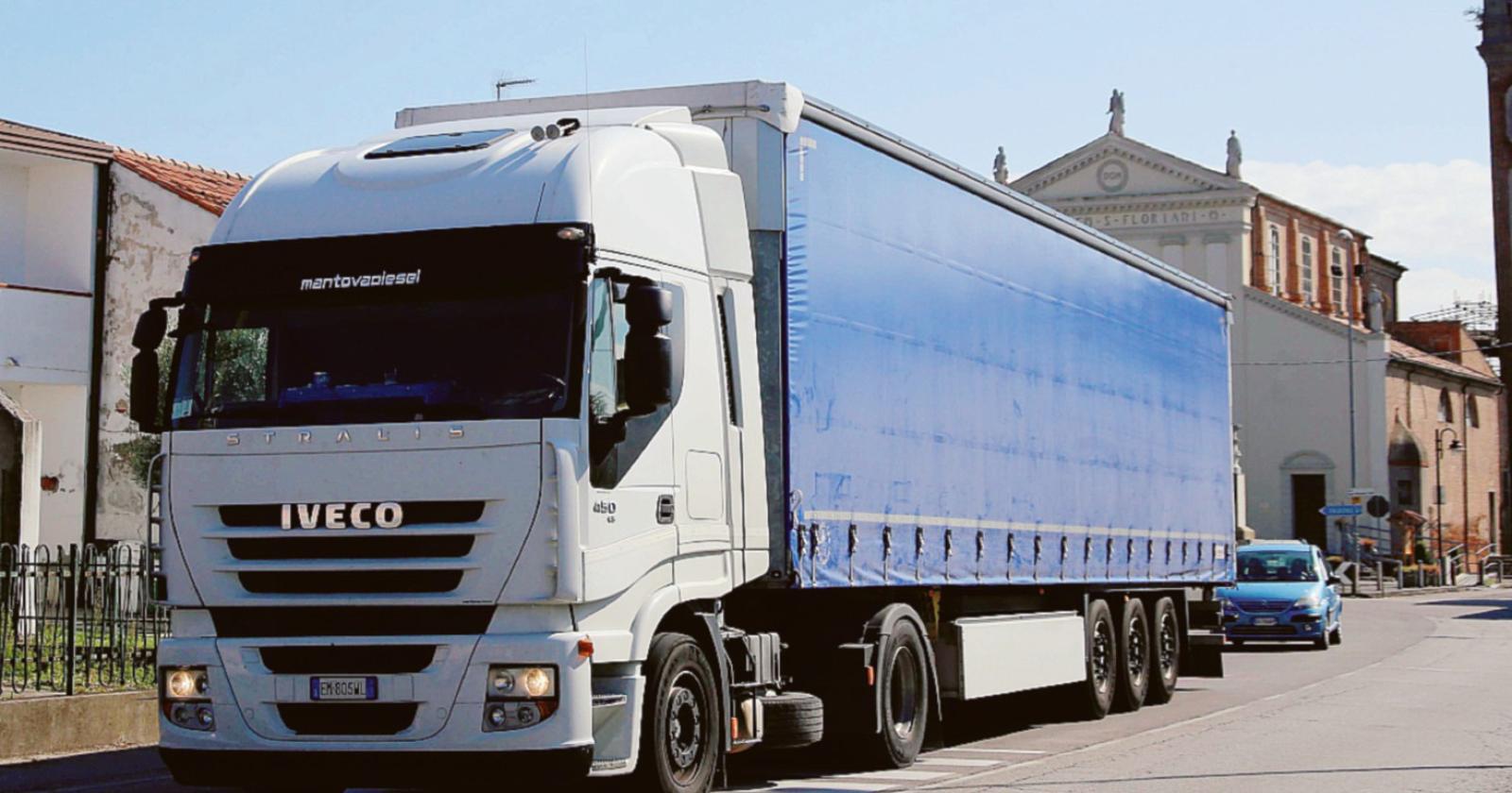 Sos camion, mancano 1500 autisti