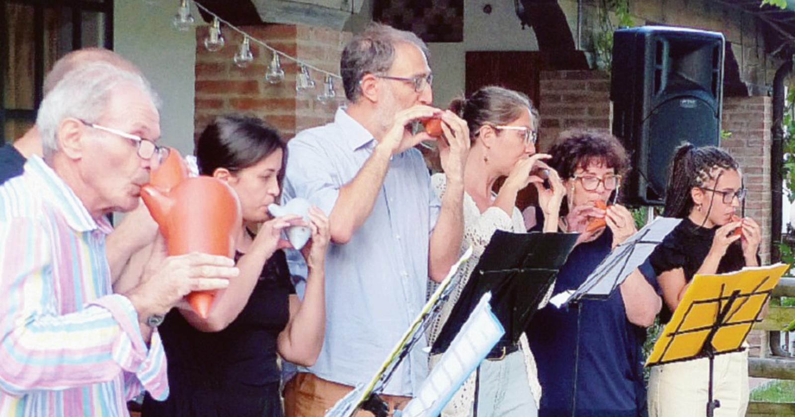 Suona la tradizione dell’ocarina