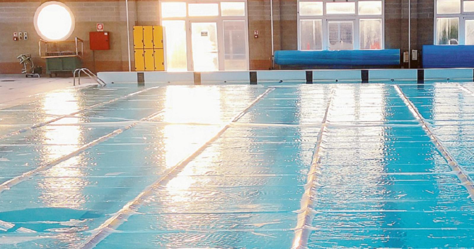 Piscina, lavori affidati a una ditta locale