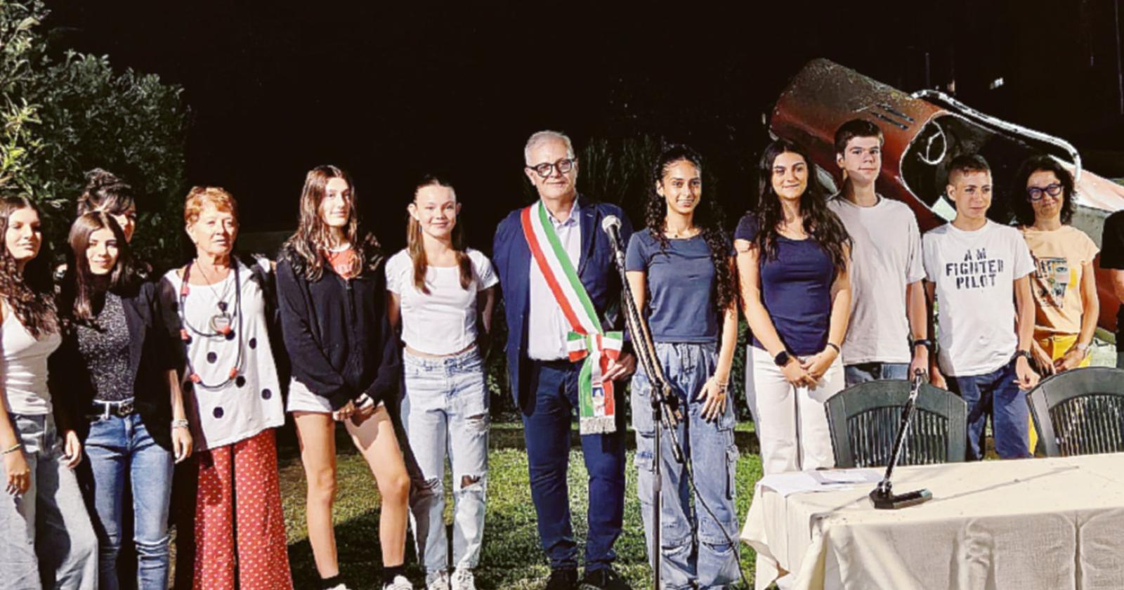 Eccellenti in aula, il sindaco li premia