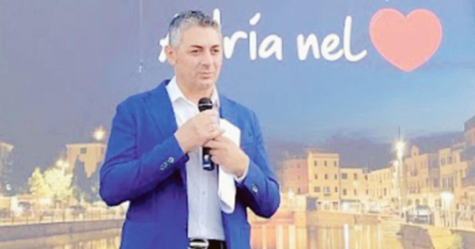 Simoni riapre il “pensatoio”