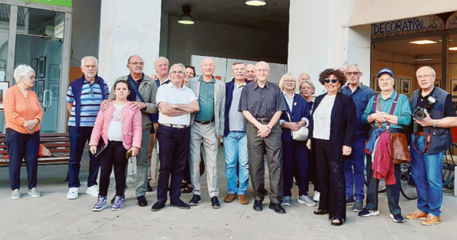 Pulga e le immagini dal mondo