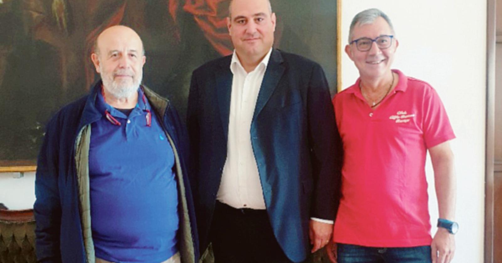 Auto storiche, mostra e parata