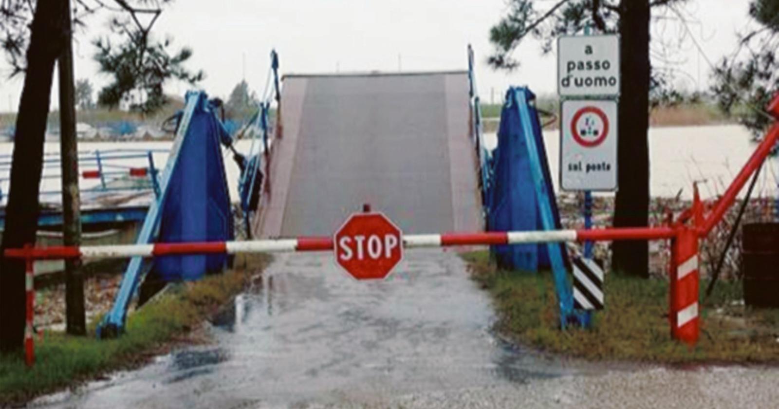 Il ponte è stato chiuso