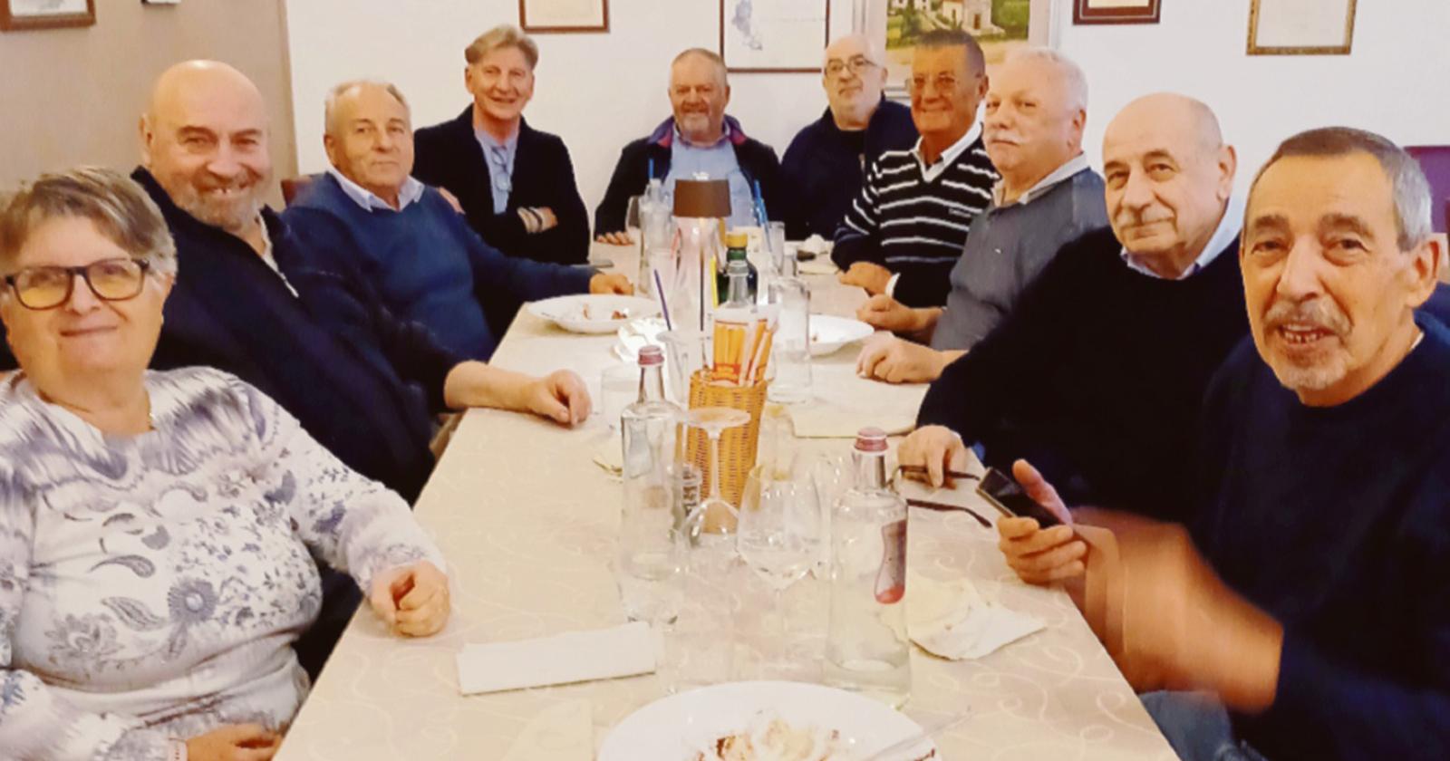 Cena e amarcord per splendidi 70enni