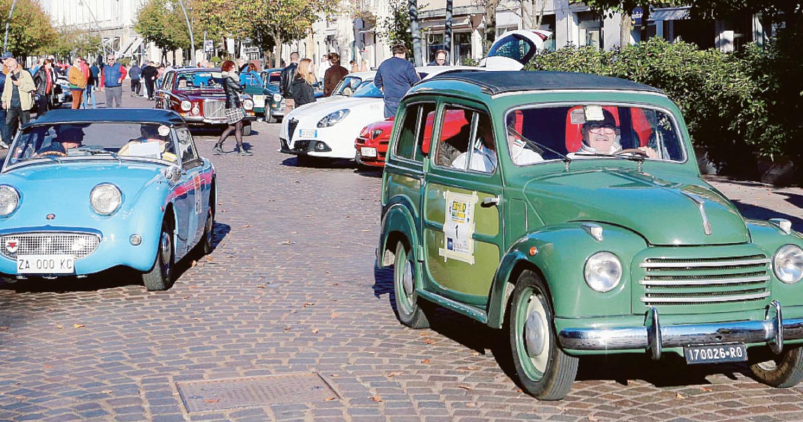 La parata di auto storiche per tutto il Polesine