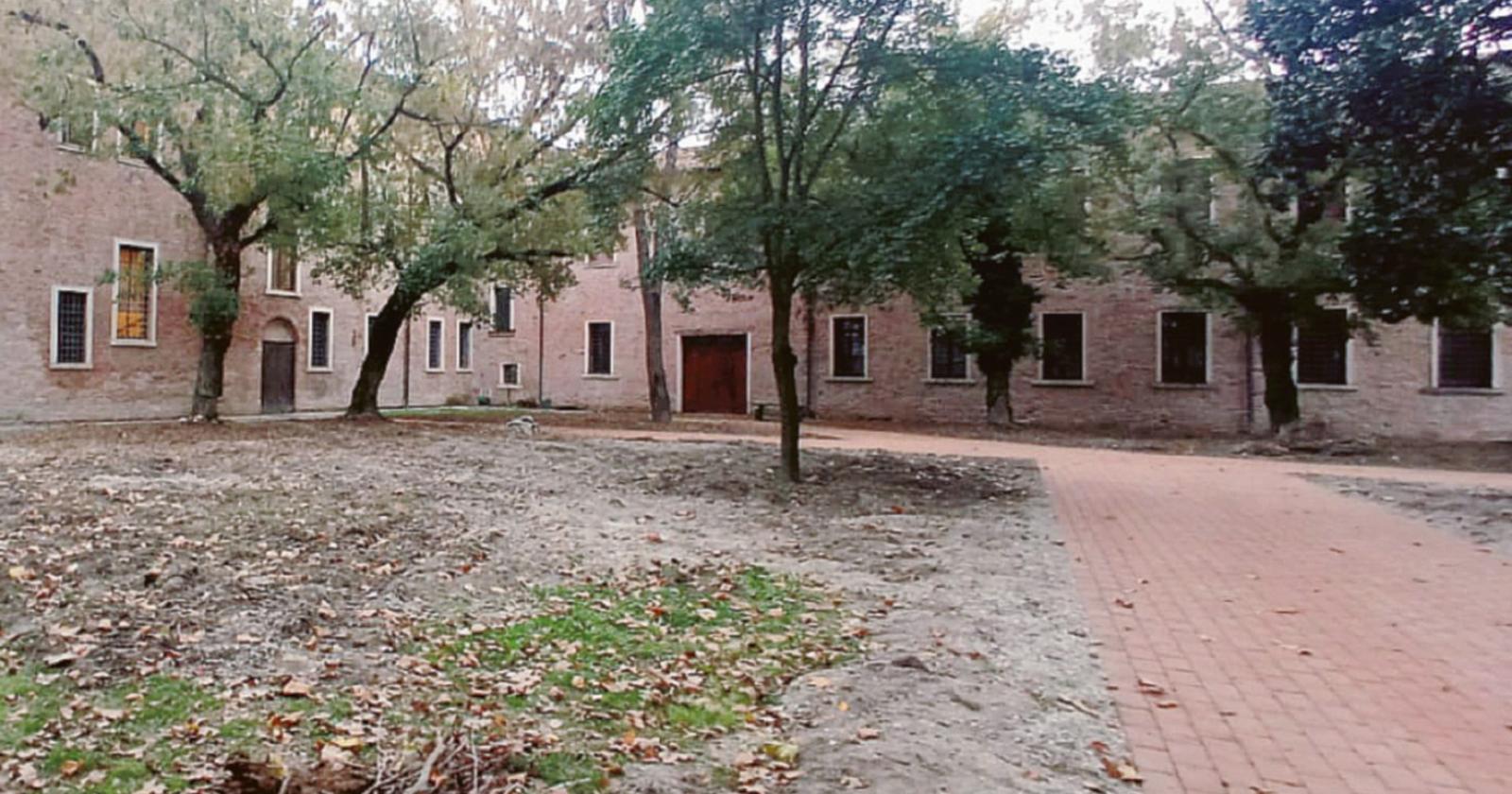 Cortile del museo in alto mare