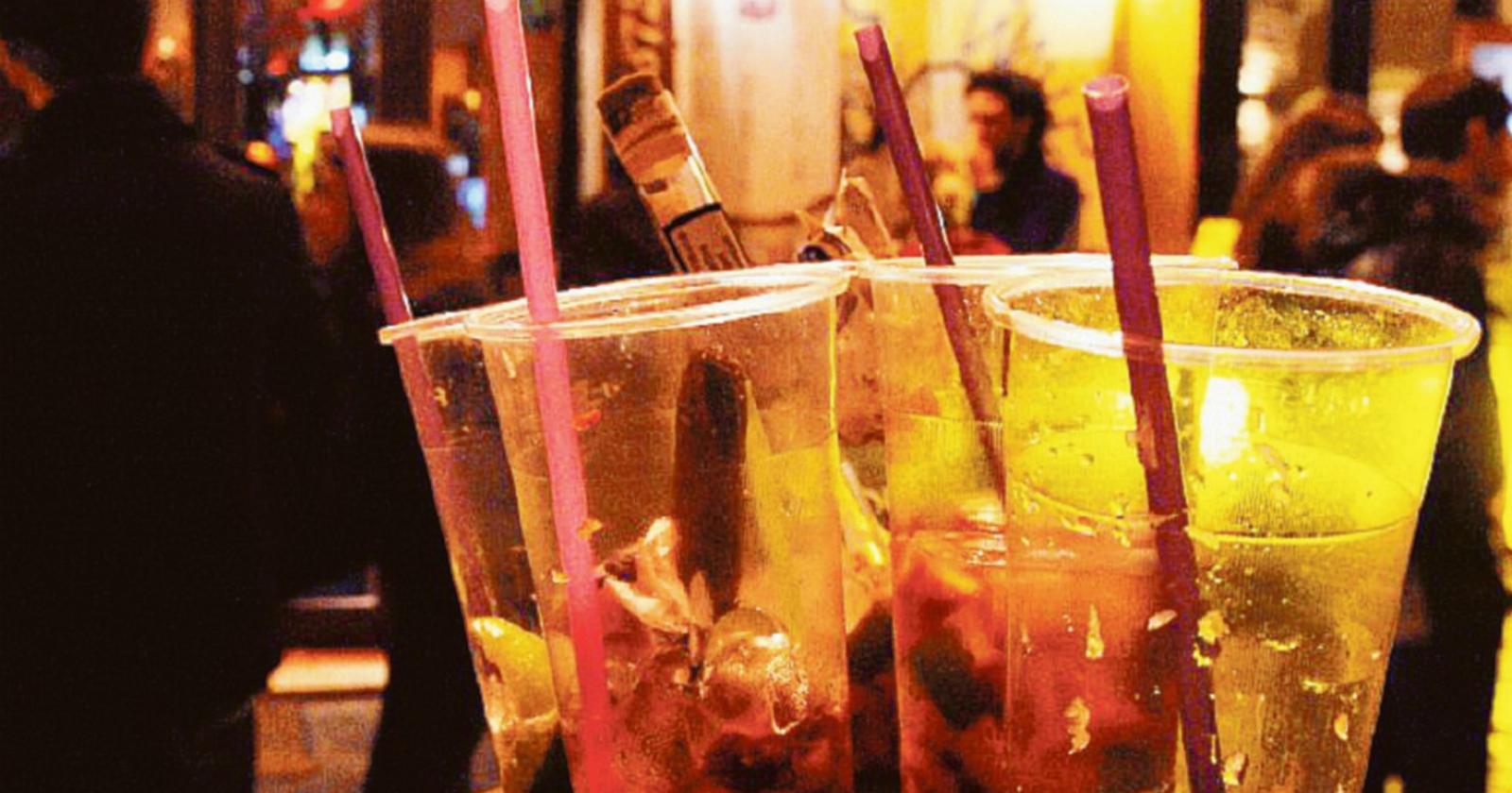 Movida, retromarcia del Comune