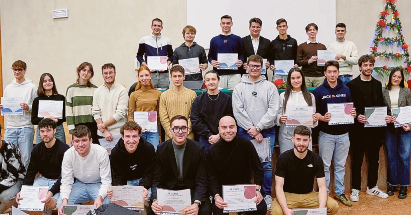 Gli ex studenti fanno i professori