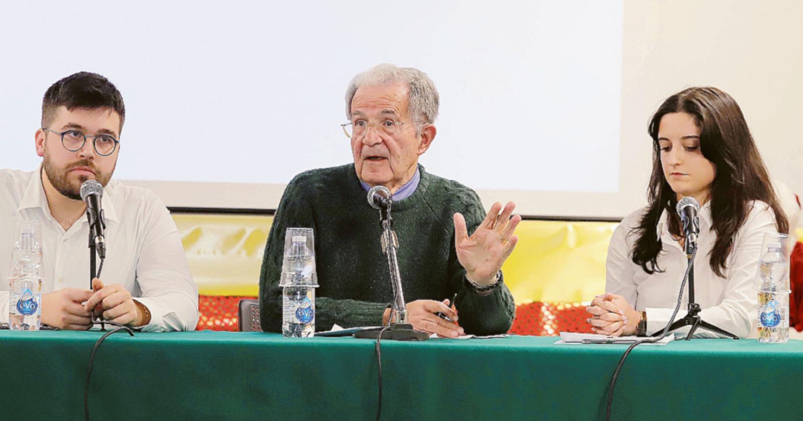 Prodi in Polesine: “Fermare la fuga dei giovani”