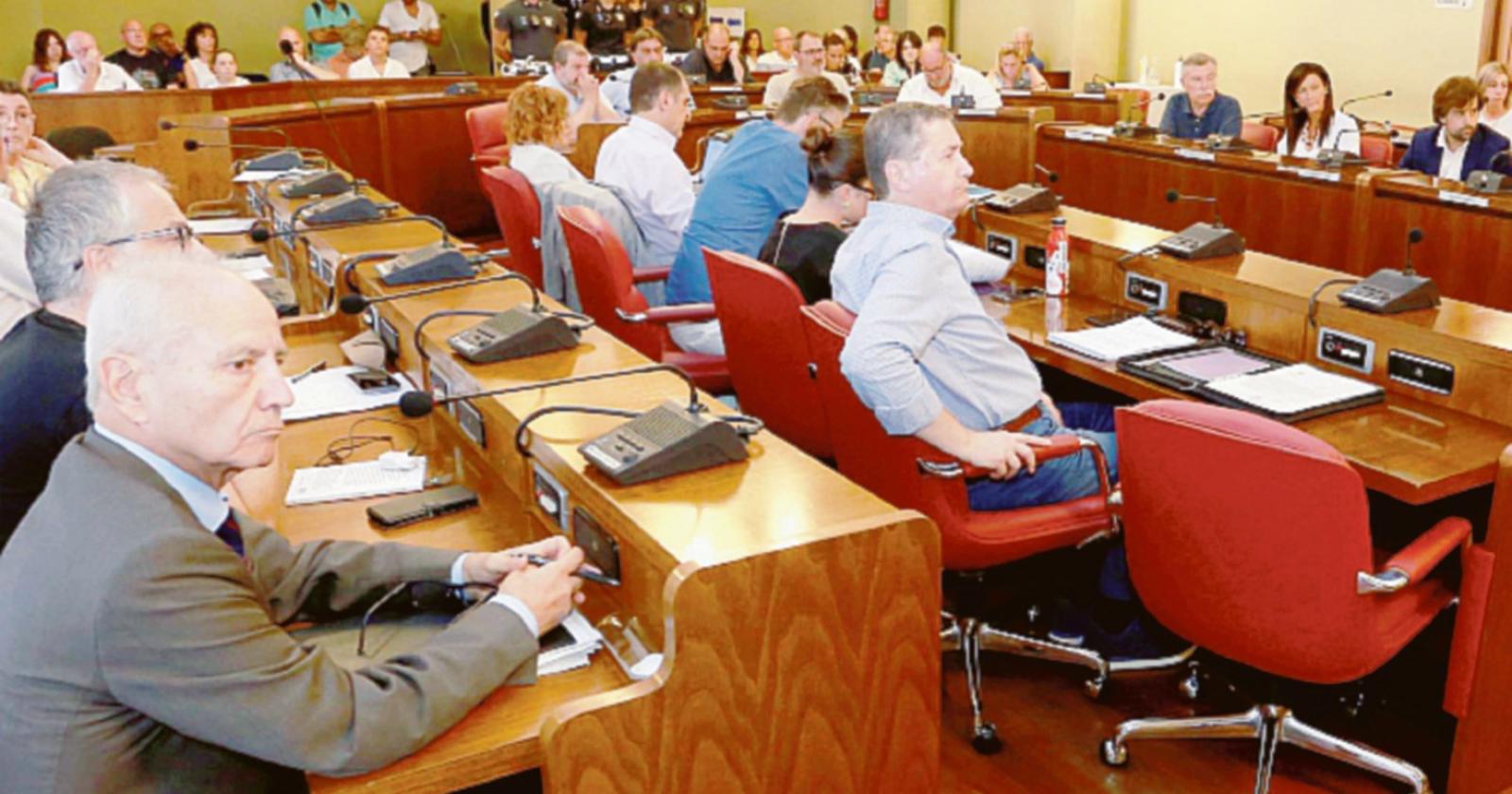 L’aula sta con i lavoratori 